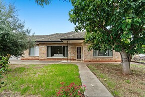 Spacious 3-bed Home in Payneham South