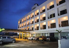 Hotel Devanshi & Banquets by Classy Stay