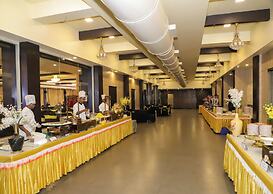 Hotel Devanshi & Banquets by Classy Stay