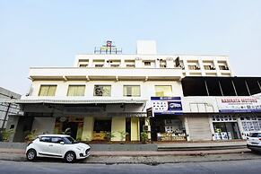 Hotel Devanshi & Banquets by Classy Stay