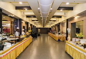Hotel Devanshi & Banquets by Classy Stay