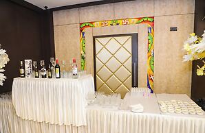 Hotel Devanshi & Banquets by Classy Stay