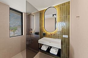 The Ivy - Blue Bay Golf & Beach Resort