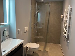 North Apartment 204