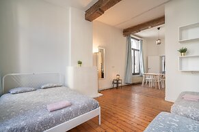 Epic Group Stay in Antwerp Centre