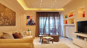 Zeus Luxury Suite in Nea Flogita