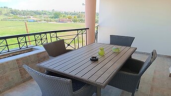 Zeus Luxury Suite in Nea Flogita