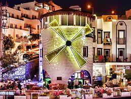 Quatro Life Hotel
