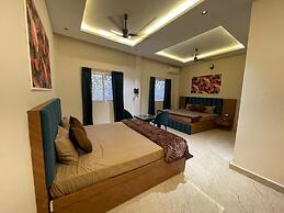 LIMELIGHT Hotel & Restaurant