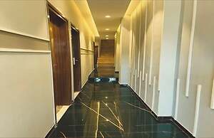 Glitz Hotel Beverly- US Consulate Kurla