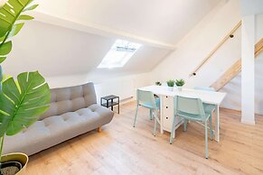 Elegant 1-bedroom Central Apartment