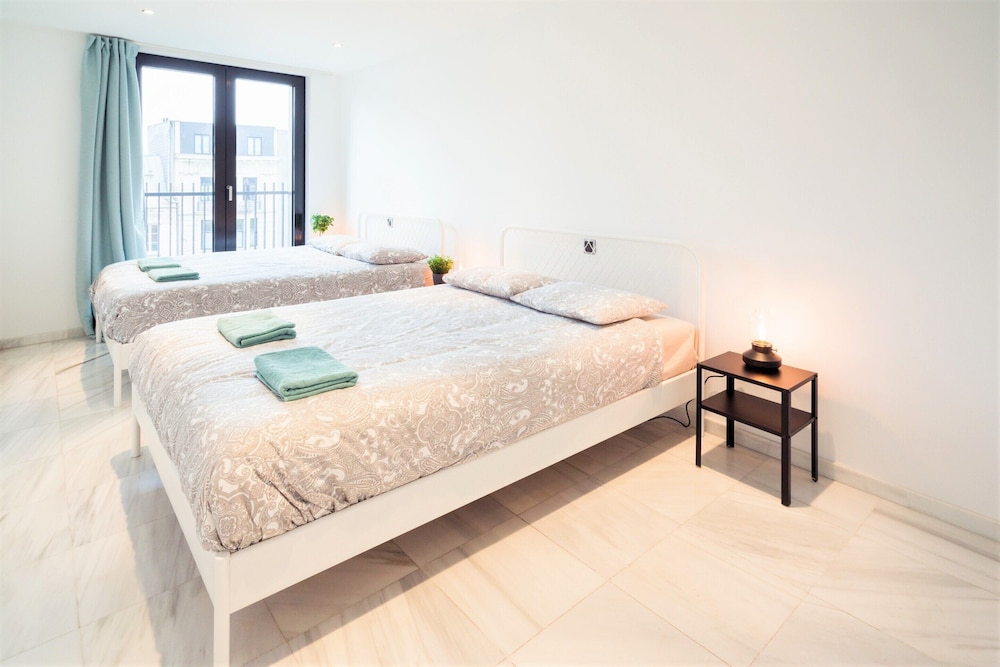 Antwerp Marble Lodge Stay