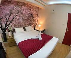 Barking Hotel