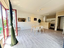 Apartment in Antwerp With Garden View