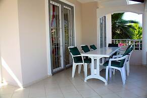 Peaceful Villa With Pool Near Calis Beach