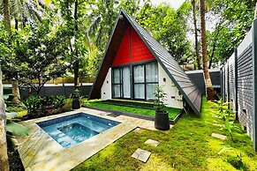 Oh-Bali Villa by Travent Mug