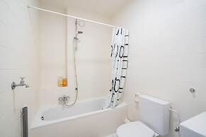 Non Smoking 1-bedroom Apartment