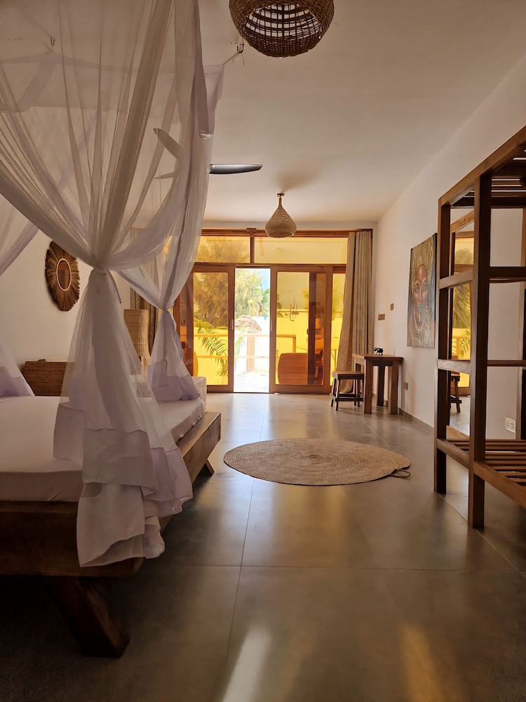 Sunny villa matemwe