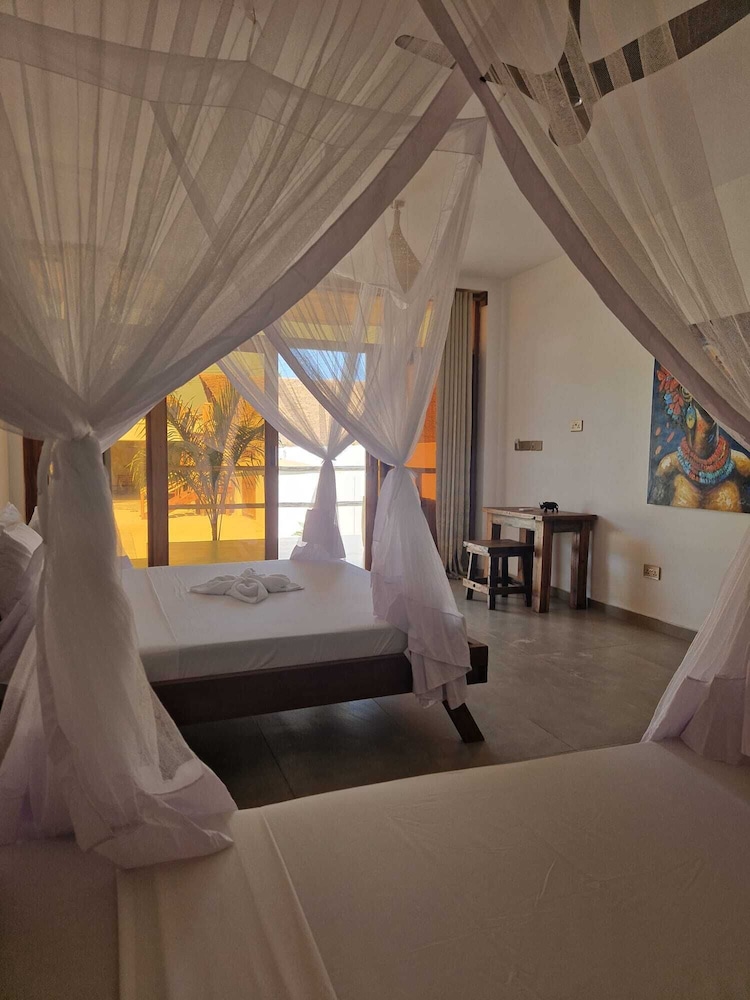 Sunny villa matemwe