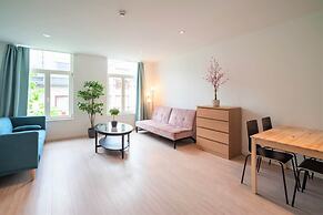 City-view Apartment for 12 Persons