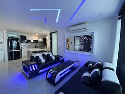 Palmetto Beach - ILLUMINATO