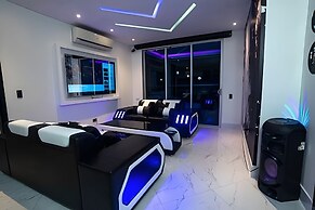 Palmetto Beach - ILLUMINATO