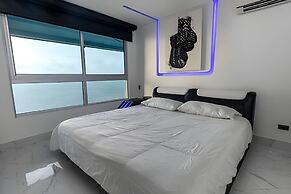 Palmetto Beach - ILLUMINATO