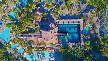 Harborside Resort Atlantis