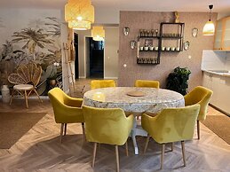 Comfortable Apartment, Sauna, Jacuzzi