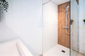 Saint Pauls Apartment for 12 Guests