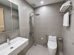 Rio Hotel & Apartment Danang Beach