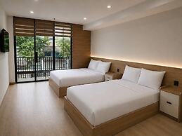 Rio Hotel & Apartment Danang Beach