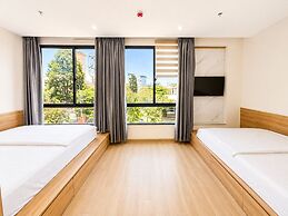 Rio Hotel & Apartment Danang Beach