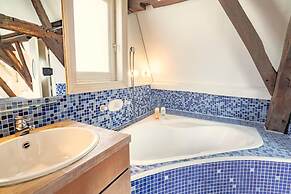 Spacious Duplex in Antwerp Old Town