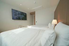 Woryeong Hotel By NewCZ