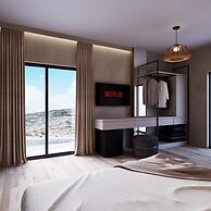 Luxury Villa Oasis