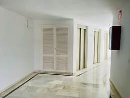 Gold Menc a by At Home Costa del Sol