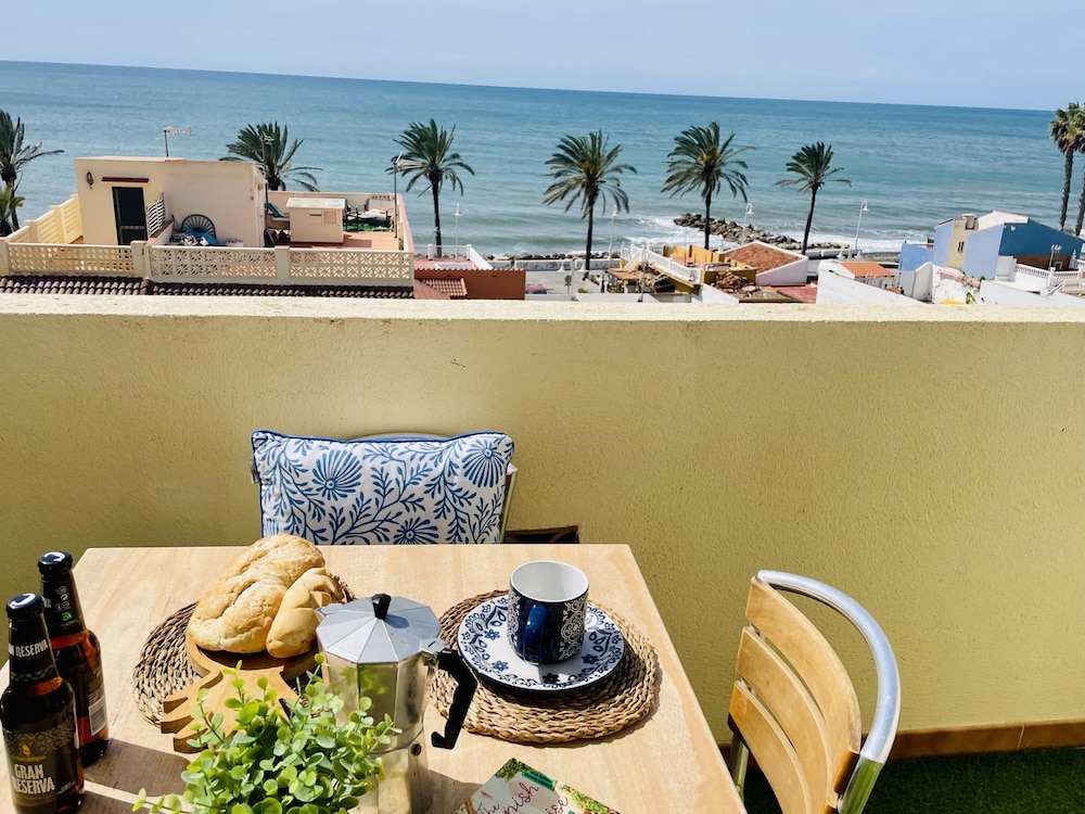 Albatros 3 by At Home Costa del Sol