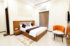 Best Premium Hotel Shree Nath Mathura