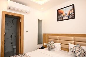 Hotel Golden Bliss