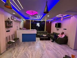 RR PALACE