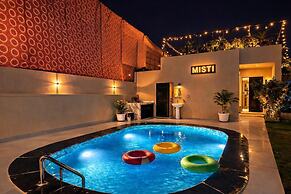 Misti Pool And Resort
