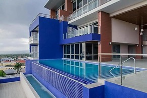City Apartment in Kingston AC with Pool