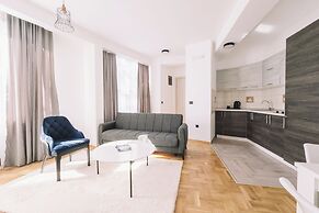 Hotel Cruiser Lux