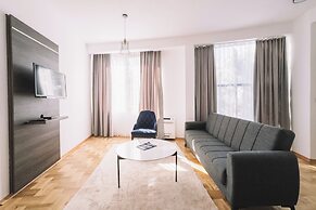 Hotel Cruiser Lux