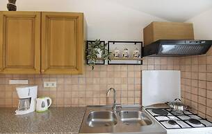 Cozy Apartment With Pool Near Umag