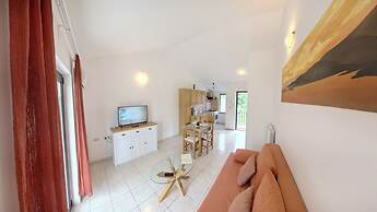 Cozy Apartment With Pool Near Umag