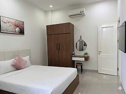 Cam On Beach 4-Bedroom Pool Villa