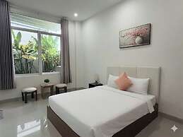 Cam On Beach 4-Bedroom Pool Villa
