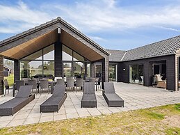 5 Star Holiday Home in Romo